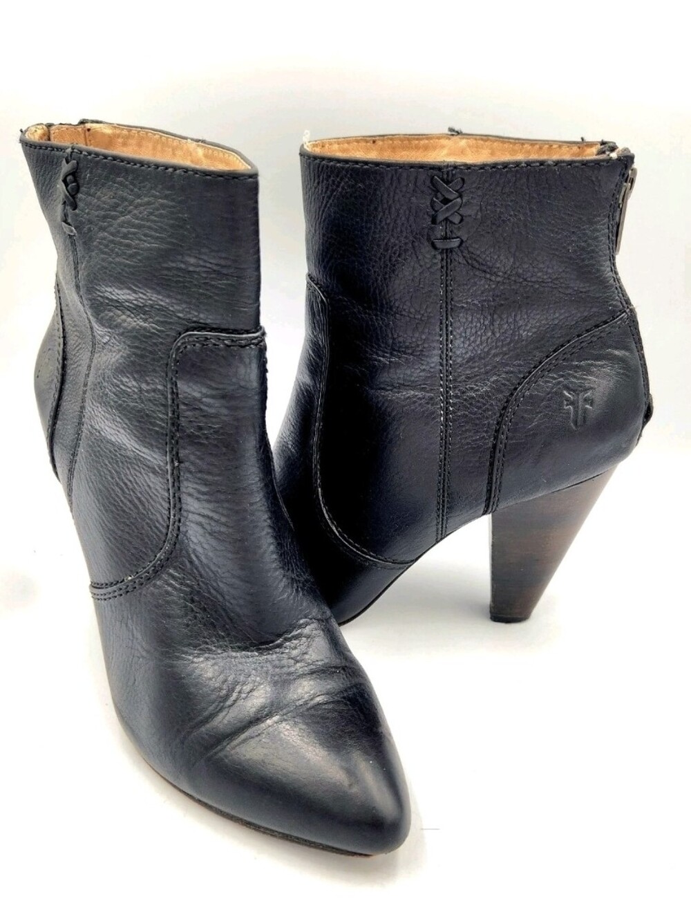 Frye Regina Heel Bootie Women 8.5 Black Leather Back Zip Almond Toe Contemporary